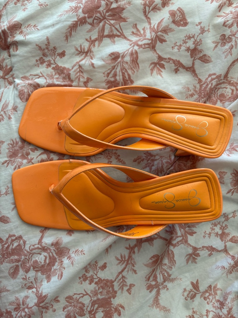 Jessica Simpson Square-Toe flip flop heels